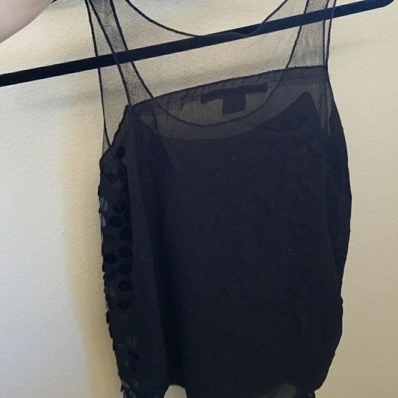 Short sleeve date night top! - Picture 4 of 4